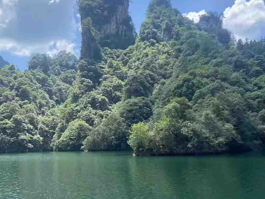 宝峰湖