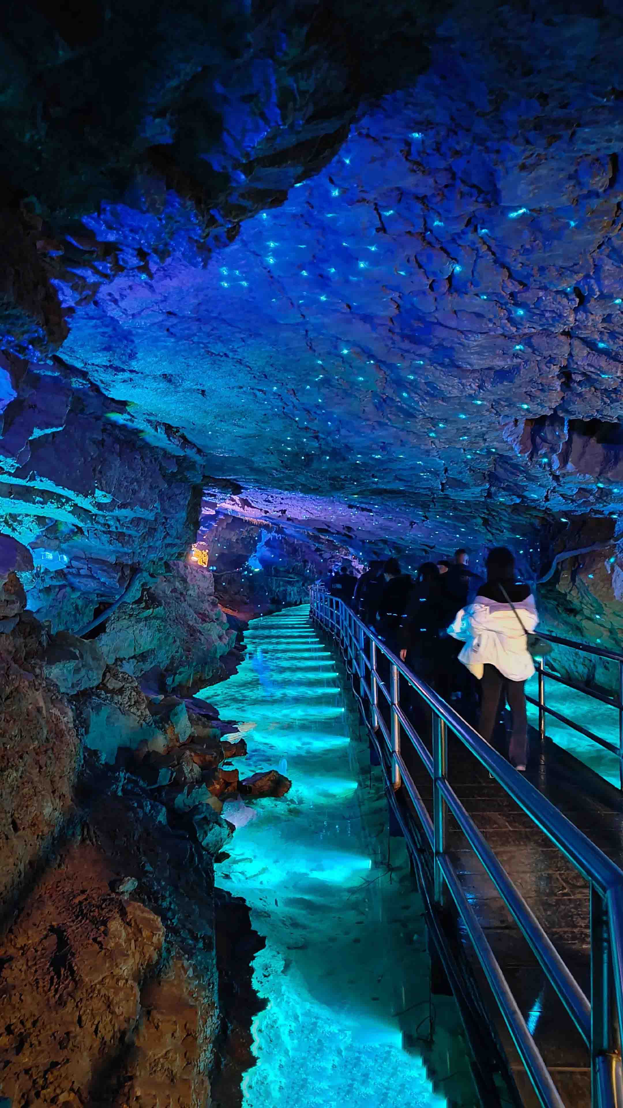 Huanglong Cave chambers